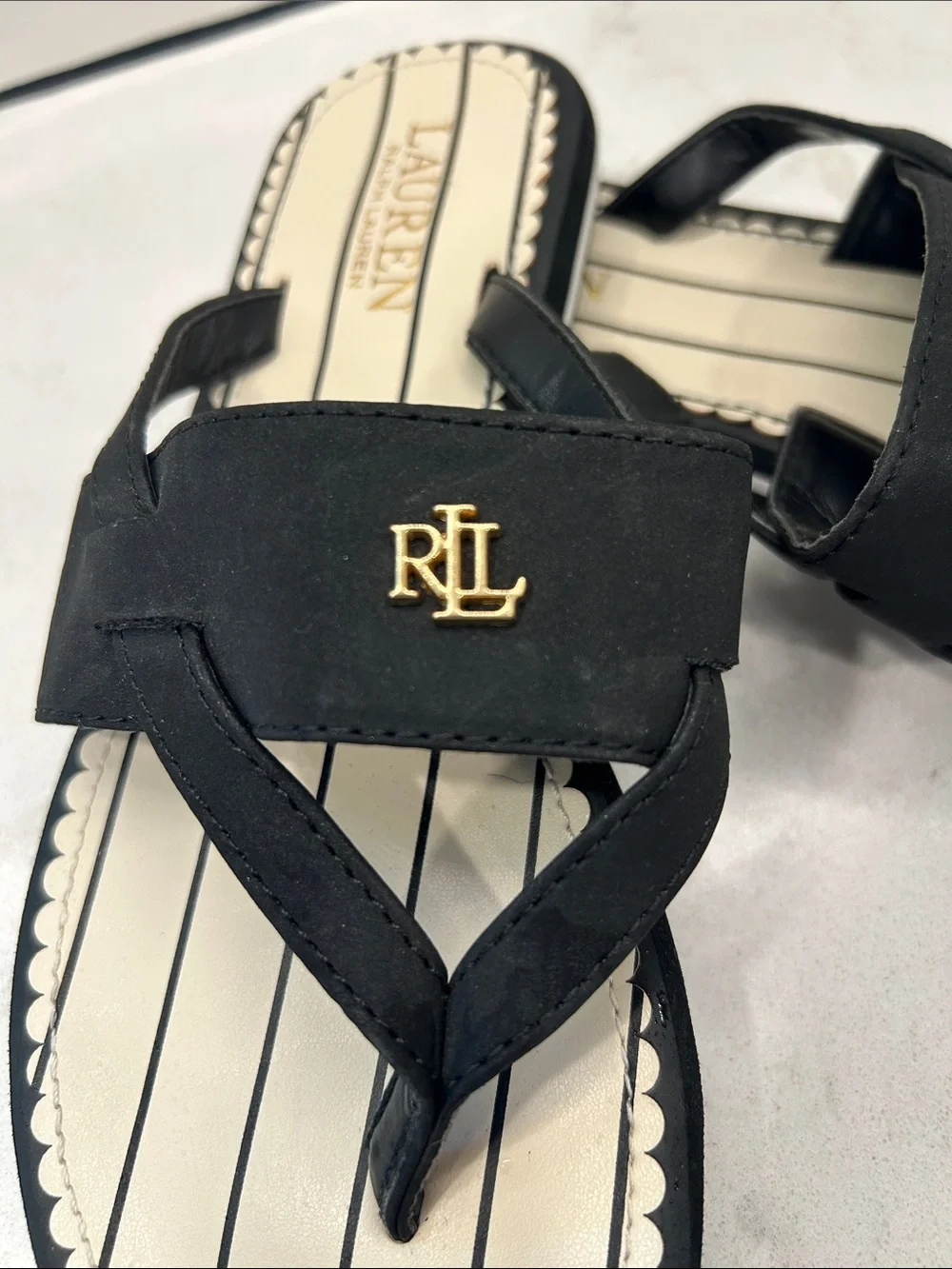 Lauren Ralph Lauren Rosalind Flip Flops Black and Cream Logo Thong Sandals 7